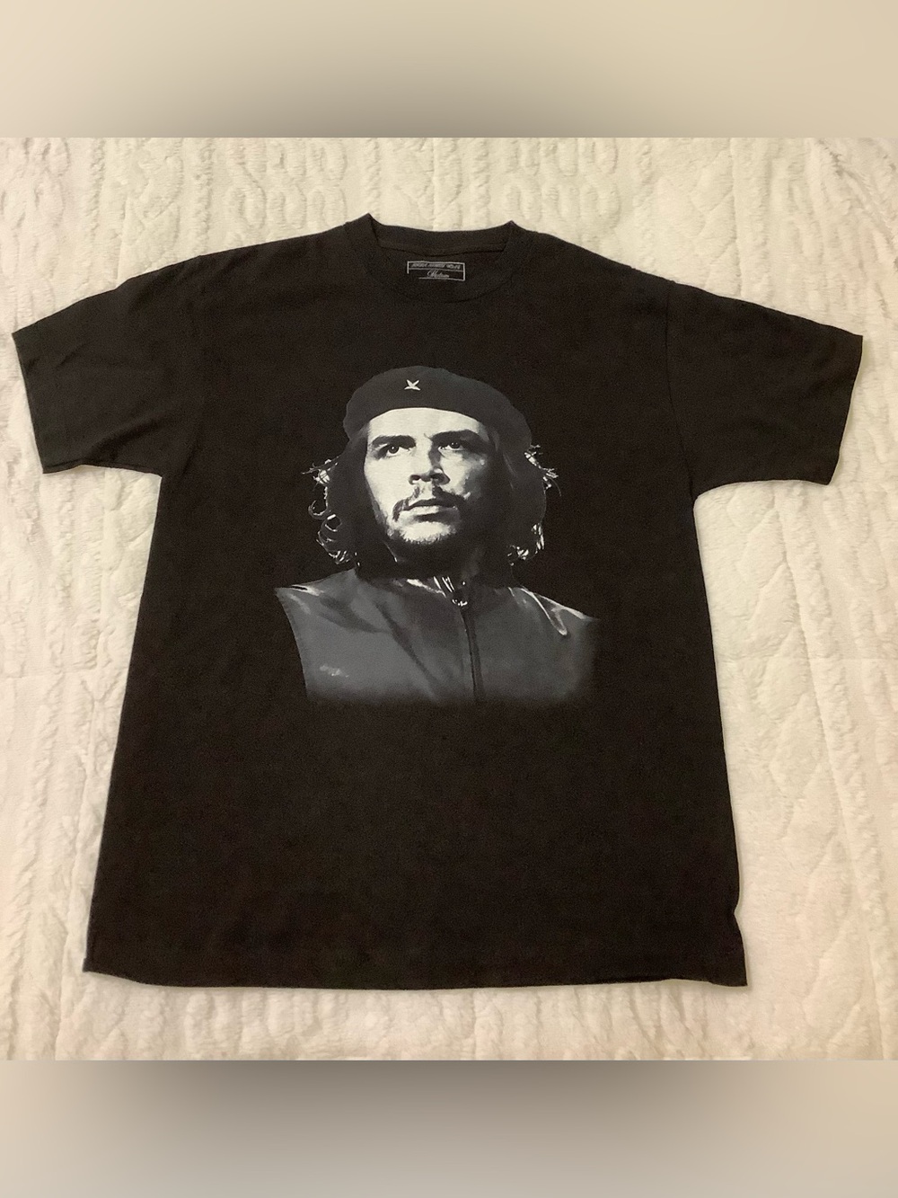 Black, Graphic Crewneck T-Shirt with Icon Che Guevara Portrait